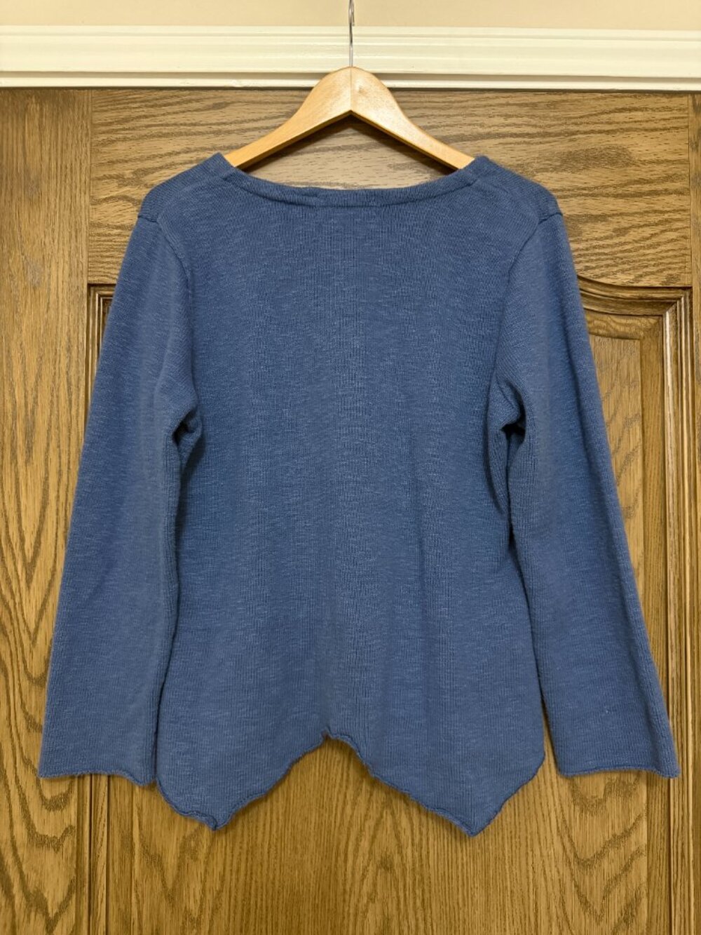 Willow Vintage Cotton Knit Cardigan with Asymmetrical Hem - Picture 3 of 10